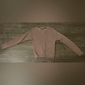 cute detailed sweater!